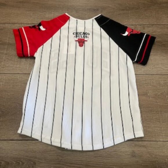 New Chicago NBA Bulls Youth‎ Jersey Boys 8 Button Up Embroidered Basketball NWT - Picture 2 of 11